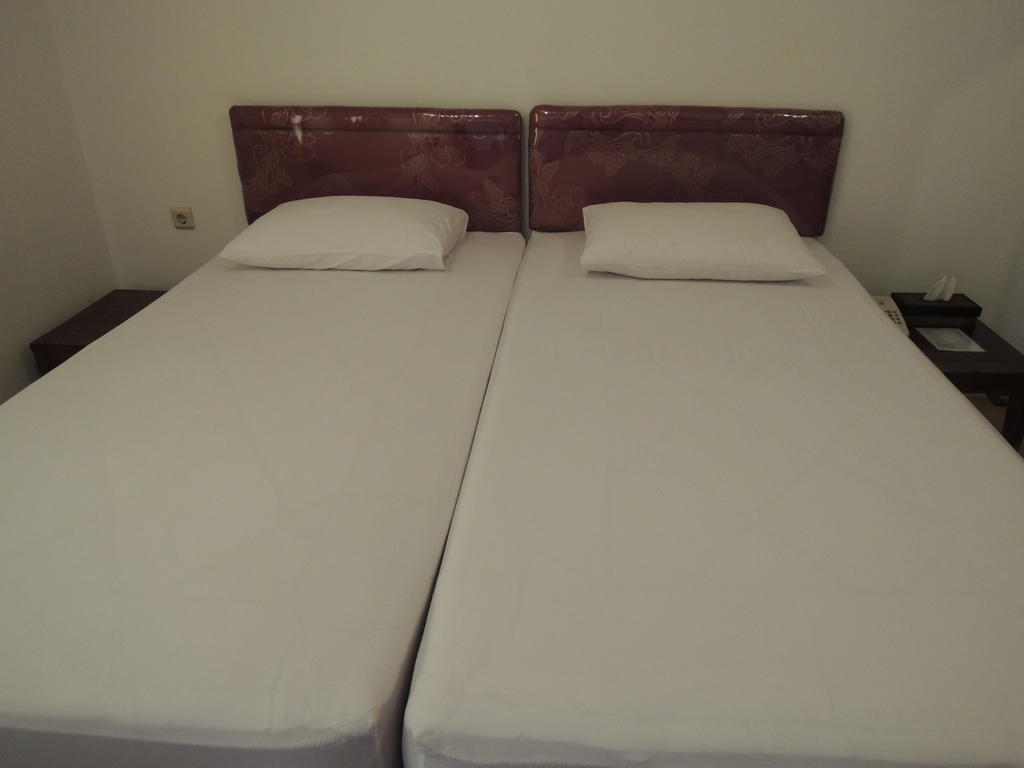 Rumah Polonia Guest House จาการ์ตา ห้อง รูปภาพ